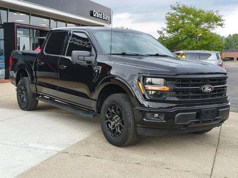 Used 2024 Ford F150 XLT w/ XLT Black Appearance Package AWD/4WD image 3