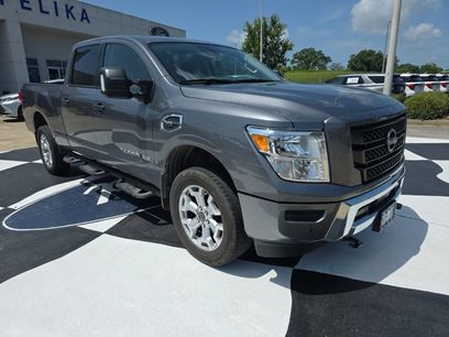Used 2024 Nissan Titan SV w/ SV Convenience Package