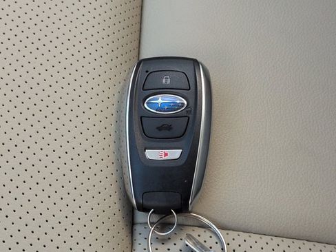 Used 2025 Subaru Ascent Limited w/ Popular Package #1 AWD/4WD image 30