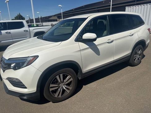 Used 2016 Honda Pilot EX image 2