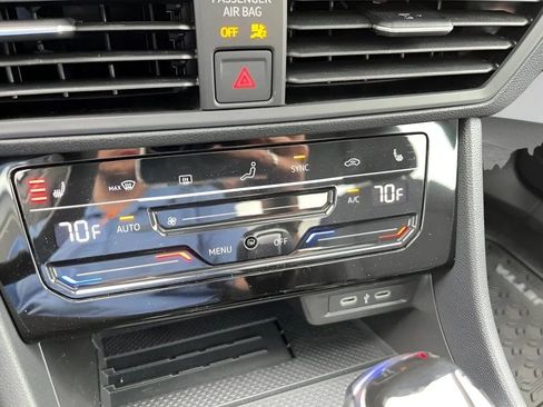 New 2026 Volkswagen Jetta SE image 18