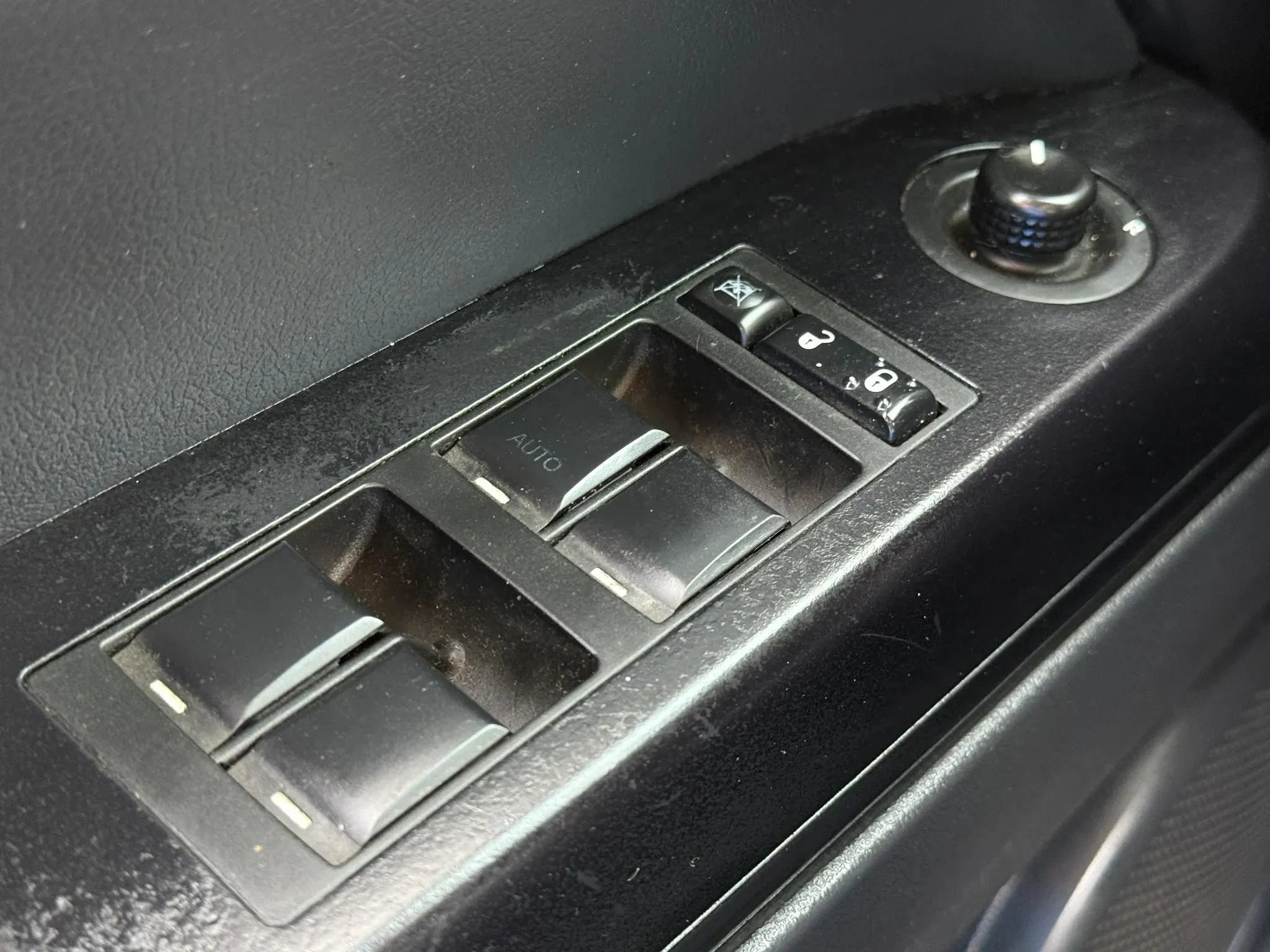 Used 2017 Jeep Patriot High Altitude AWD/4WD image 24
