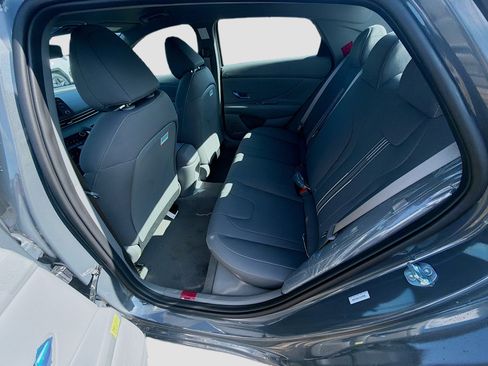 New 2026 Hyundai Elantra Sport FWD image 17