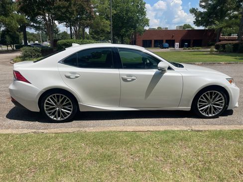 Used 2014 Lexus IS 250 RWD image 6