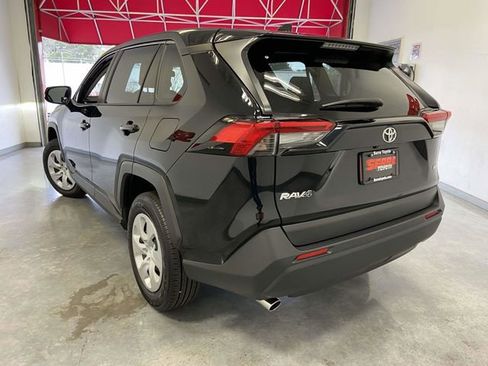 Certified 2025 Toyota RAV4 LE image 5