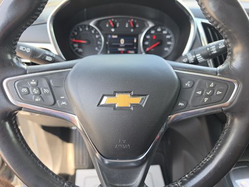 Used 2019 Chevrolet Equinox LT FWD image 33