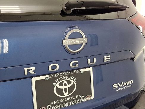 Used 2022 Nissan Rogue SV w/ SV Premium Package image 24