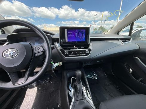 Used 2023 Toyota Corolla LE FWD image 9