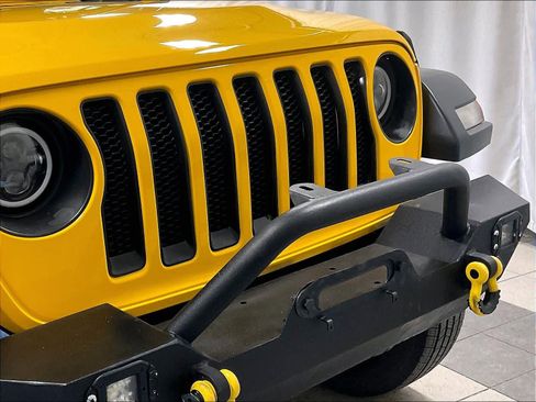 Used 2021 Jeep Wrangler Sport image 31