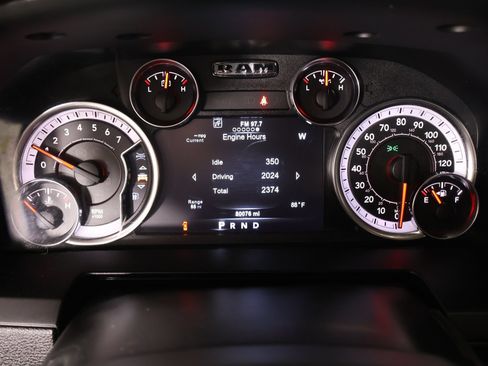 Used 2018 RAM 2500 Laramie AWD/4WD image 4