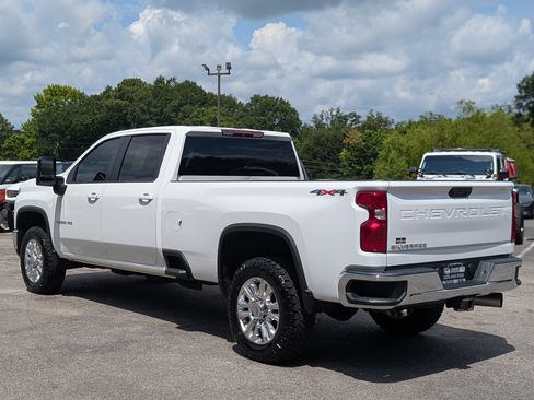 Used 2024 Chevrolet Silverado 2500 LT AWD/4WD image 7