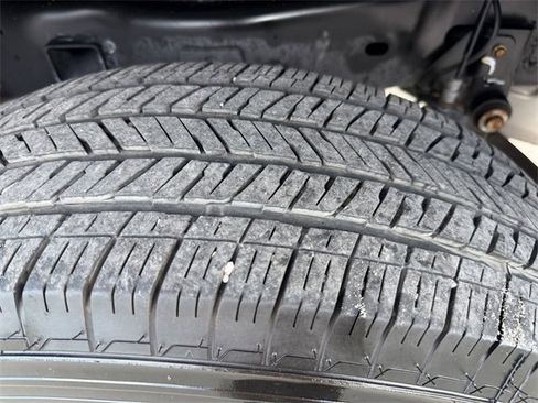 Used 2021 Jeep Gladiator Sport image 31