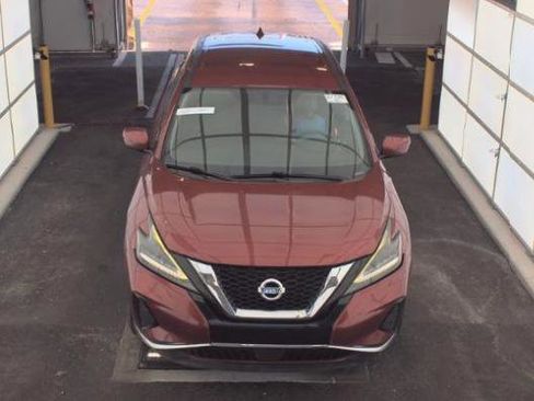 Used 2019 Nissan Murano S FWD image 2