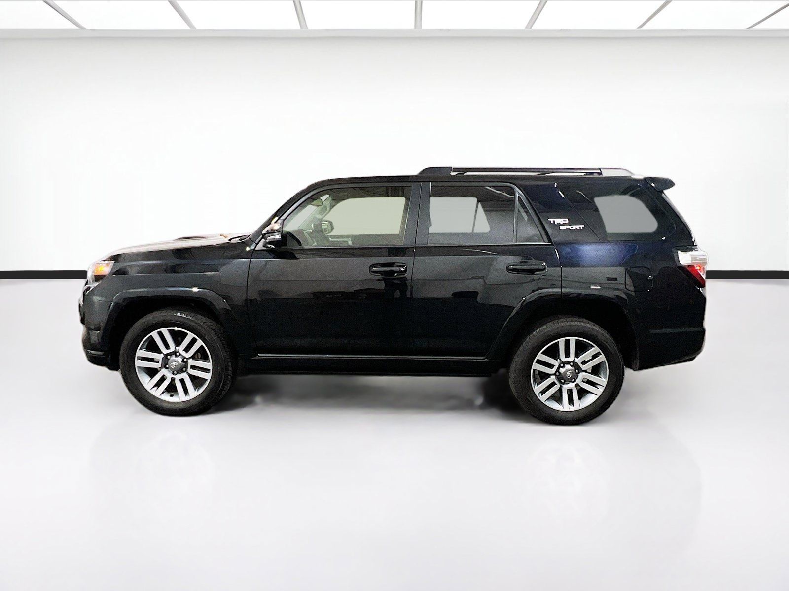 Used 2024 Toyota 4Runner TRD Sport w/ Technology Package AWD/4WD image 23