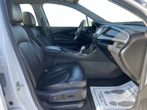 Used 2020 Buick Envision Premium image 18