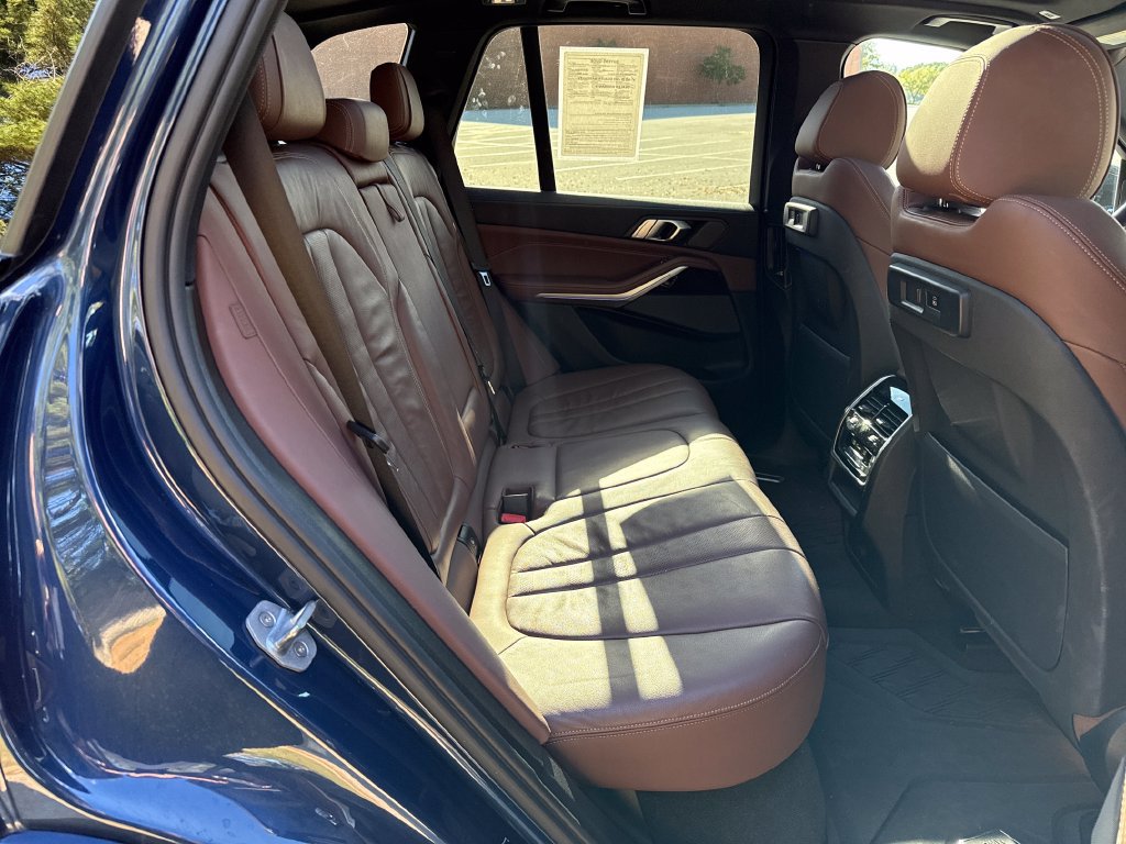 Used 2020 BMW X5 xDrive40i w/ M Sport Package AWD/4WD image 29