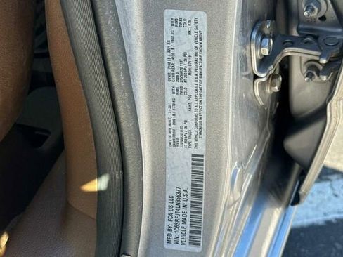 Used 2020 RAM 1500 Laramie image 25