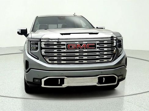 Used 2023 GMC Sierra 1500 Denali AWD/4WD image 2
