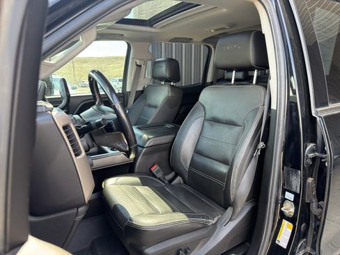 Used 2019 GMC Sierra 3500 Denali w/ Duramax Plus Package AWD/4WD image 2