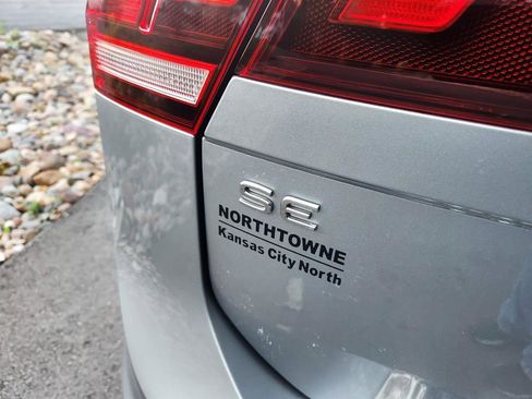 Certified 2023 Volkswagen Tiguan SE image 21