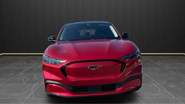Used 2024 Ford Mustang Mach-E Premium RWD image 8