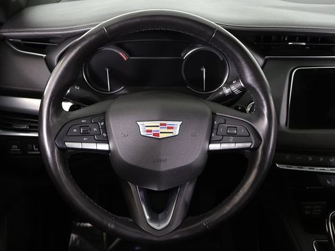 Used 2020 Cadillac XT4 Premium Luxury w/ Cold Weather Package image 43