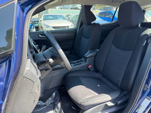 Used 2018 Nissan Leaf SV w/ Protection Package FWD image 18