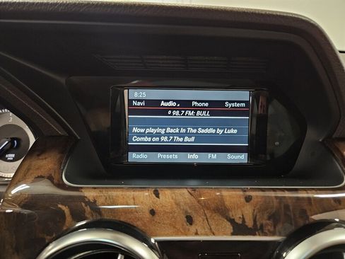 Used 2015 Mercedes-Benz GLK 250 BlueTEC 4MATIC image 38
