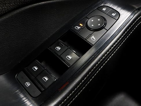 Certified 2022 Nissan Rogue SV image 26