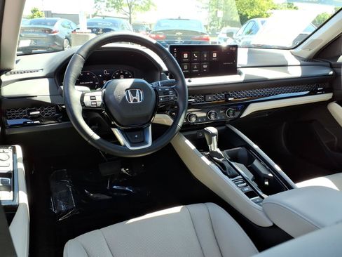 Certified 2025 Honda Accord Touring image 6