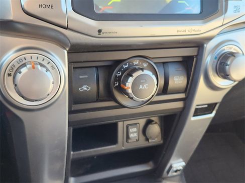 Used 2016 Toyota 4Runner SR5 image 20