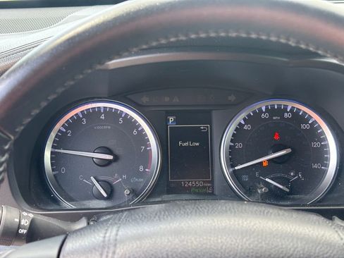 Used 2017 Toyota Highlander Limited AWD/4WD image 16