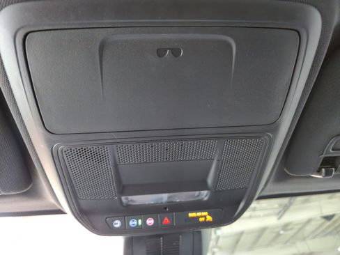 Used 2026 GMC Terrain AT4 w/ Convenience Package III AWD/4WD image 27