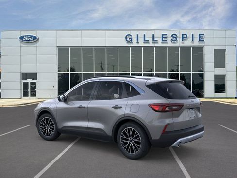 Certified 2024 Ford Escape SE image 4