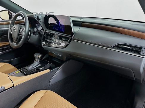 Used 2024 Lexus ES 350 w/ Premium Package image 32