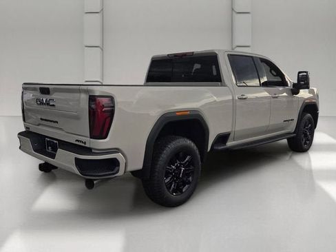 New 2026 GMC Sierra 2500 AT4 w/ Technology Package AWD/4WD image 5