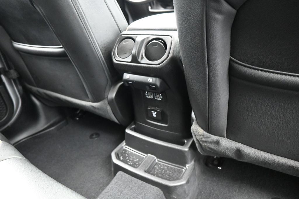 Used 2021 Jeep Wrangler Unlimited Sahara AWD/4WD image 39