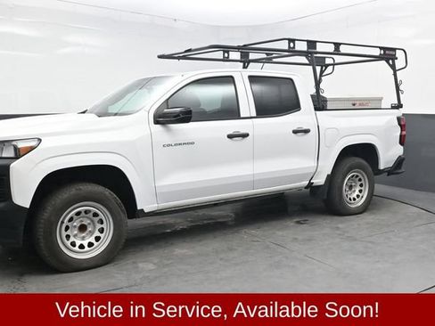 Used 2024 Chevrolet Colorado W/T w/ Safety Package RWD image 3
