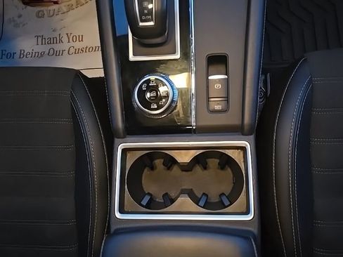 Used 2024 Mitsubishi Outlander SE image 9