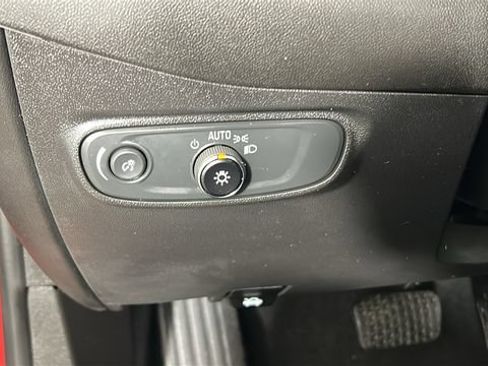 Used 2024 Chevrolet Equinox LT AWD/4WD image 19