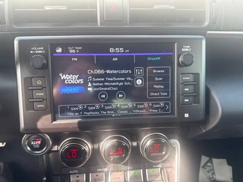 Used 2025 Toyota GR86 Premium w/ Performance Package RWD image 9