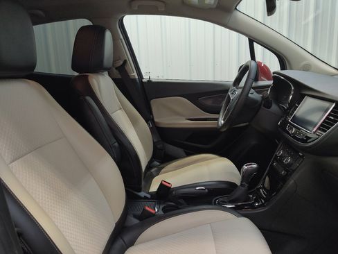 Used 2018 Buick Encore Sport Touring w/ Safety Package FWD image 21