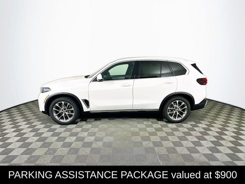 New 2026 BMW X5 xDrive40i w/ Climate Comfort Package image 5