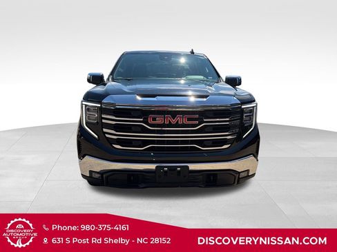 Used 2025 GMC Sierra 1500 SLT AWD/4WD image 2