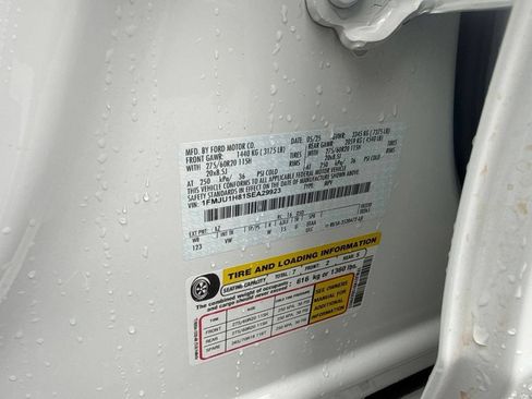 Used 2025 Ford Expedition Active RWD image 21