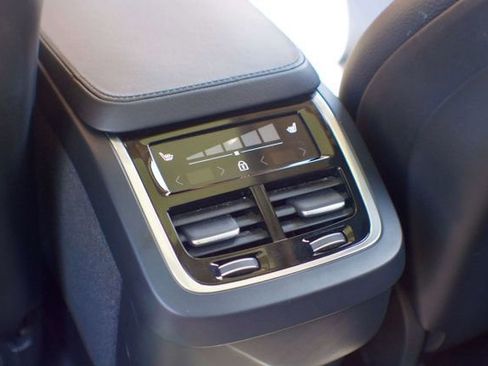 Used 2024 Volvo XC90 B6 Plus w/ Protection Package Premier image 48