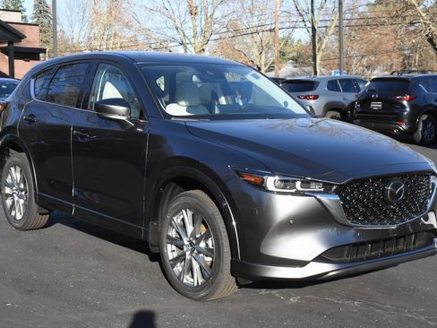 New 2025 MAZDA CX-5 AWD 2.5 S w/ Premium Plus Pkg image 3