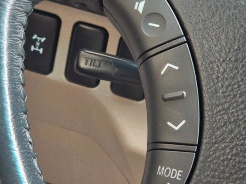 Used 2006 Toyota 4Runner SR5 AWD/4WD image 18