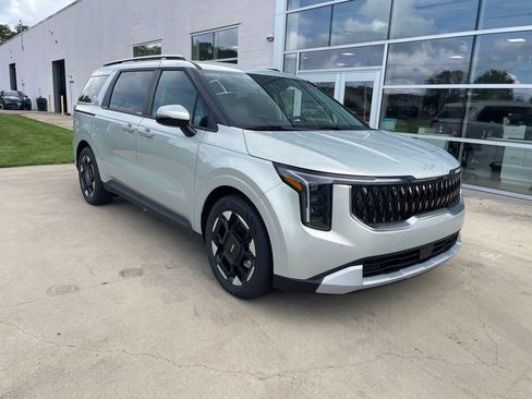 New 2027 Kia Carnival EX FWD image 1