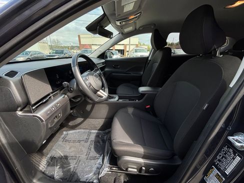 Used 2025 Hyundai Kona SEL image 29